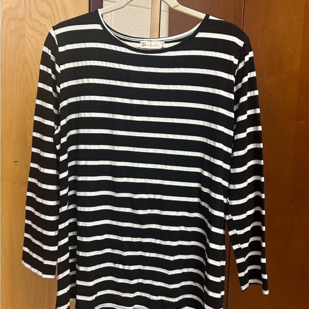 NWOT Black and White Striped Women's Top With Button Detail Size XXL